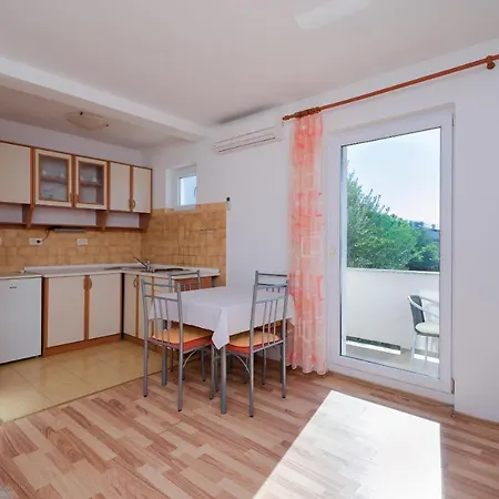 Blazenka Apartament Banjol